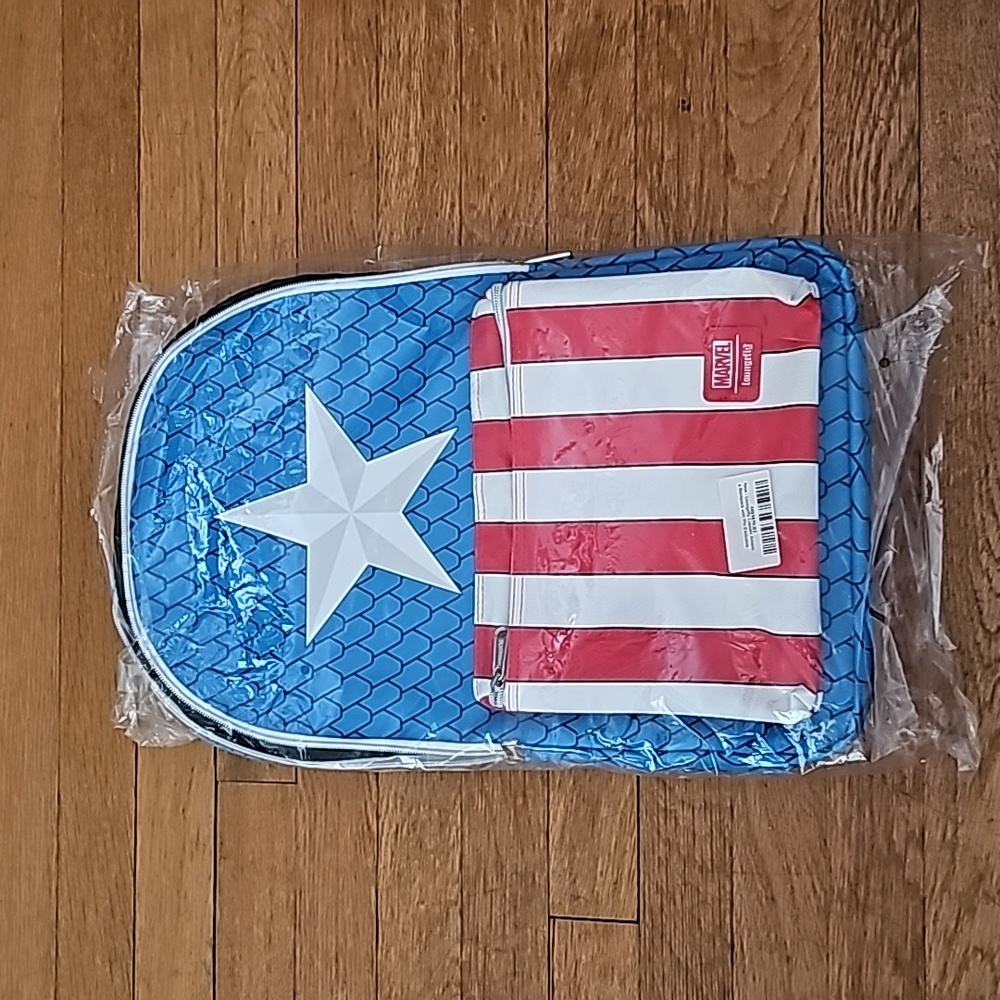 NWT: Loungefly Captain America Cosplay Backpack with Pin Set - Picture 11 of 12